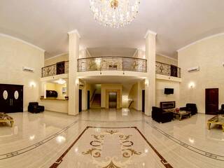 Холл отеля Александрия