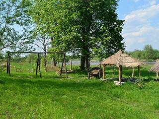 Гостинна садиба «Родинне гніздо» в селі Канава - затишне і мальовниче місце для відпочинку.