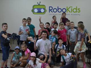 Детский лагерь Дневной робототехнический лагерь РобоКидс Киев, Киевская область