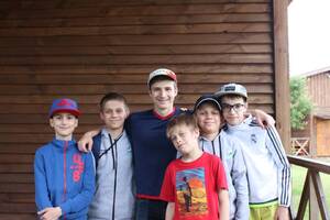 Детский лагерь МОВНИЙ літній табір « НАВКОЛО СВІТУ з КМДШ» Мила