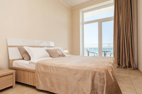 Family Room с балконом и видом на море - Прибой Beach Hotel