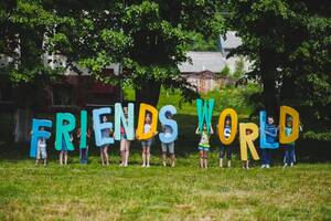Детский лагерь Новітній та креативний табір «Friends world» запрошує дітей провести незабутнє літо разом з нами! Татаров